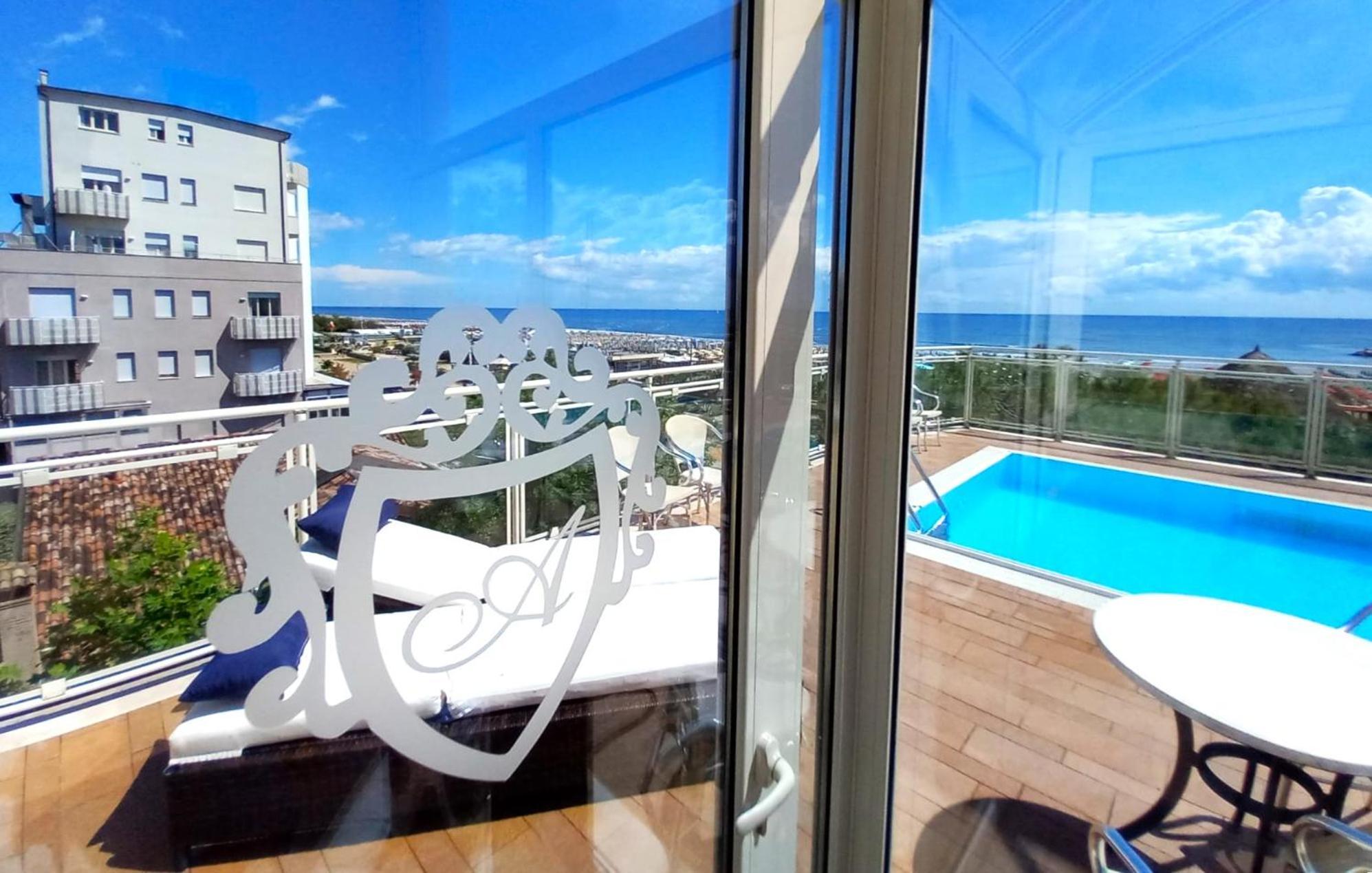 Hotel Ariella Milano Marittima Eksteriør billede