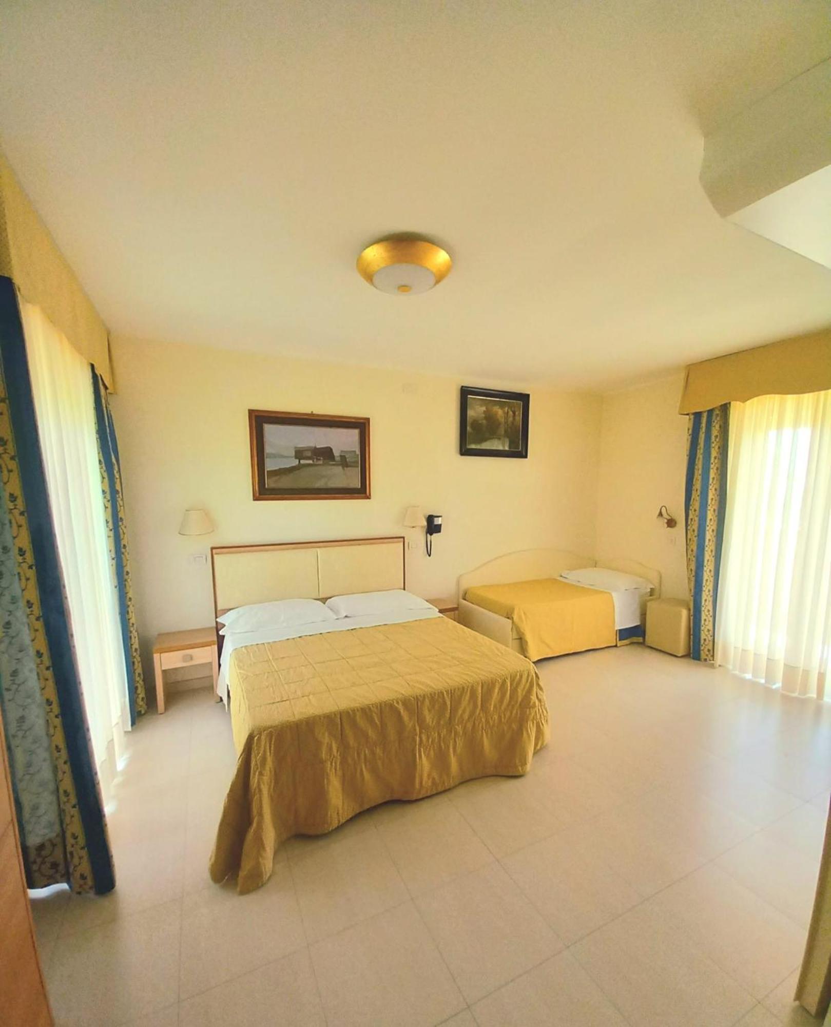 Hotel Ariella Milano Marittima Eksteriør billede