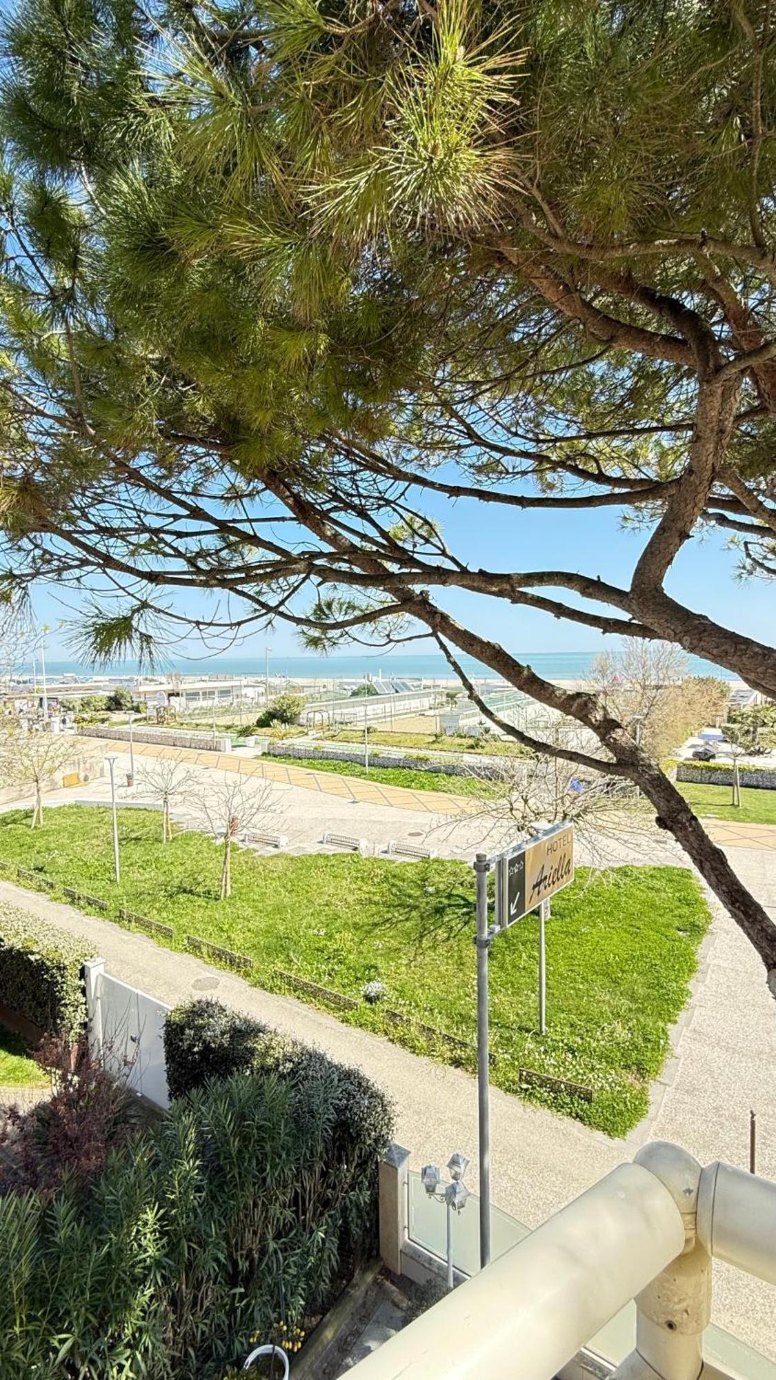 Hotel Ariella Milano Marittima Eksteriør billede