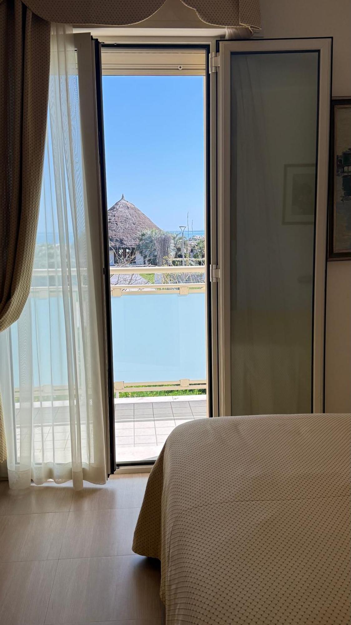 Hotel Ariella Milano Marittima Eksteriør billede